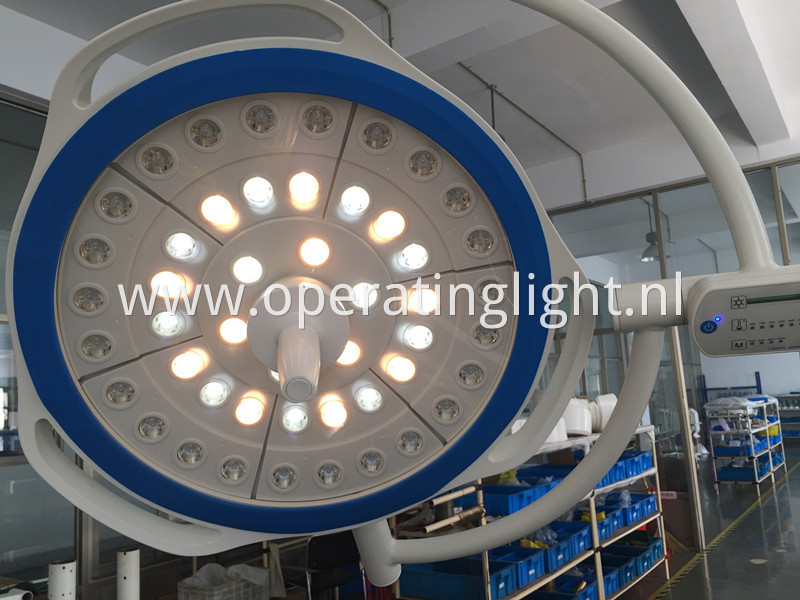 Single arm led light